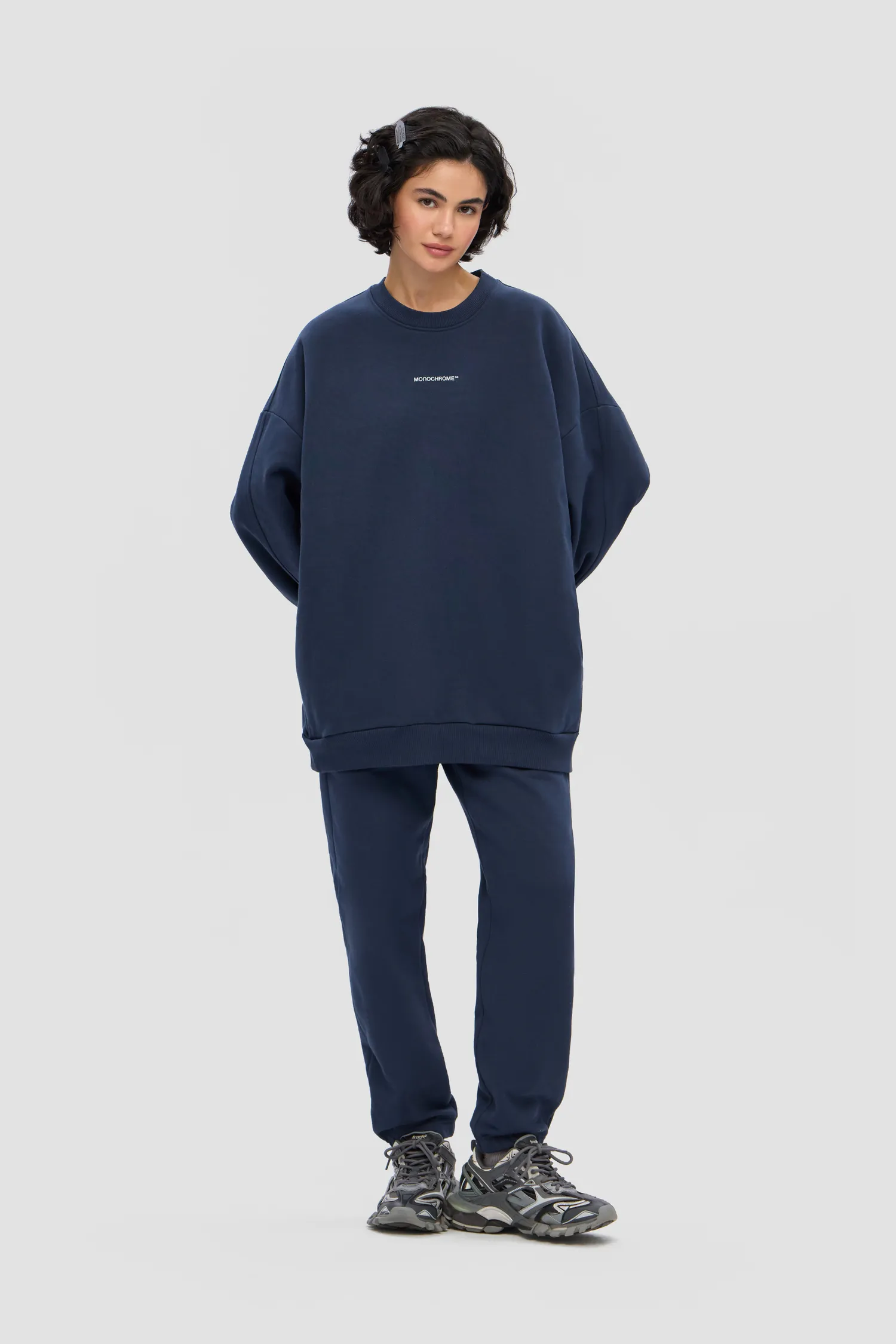 Картинка Свитшот SWEATSHIRT REGULAR FLEECE NAVY от магазина