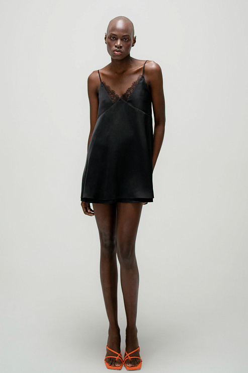 Картинка  Платье Kasumi, черное от магазина