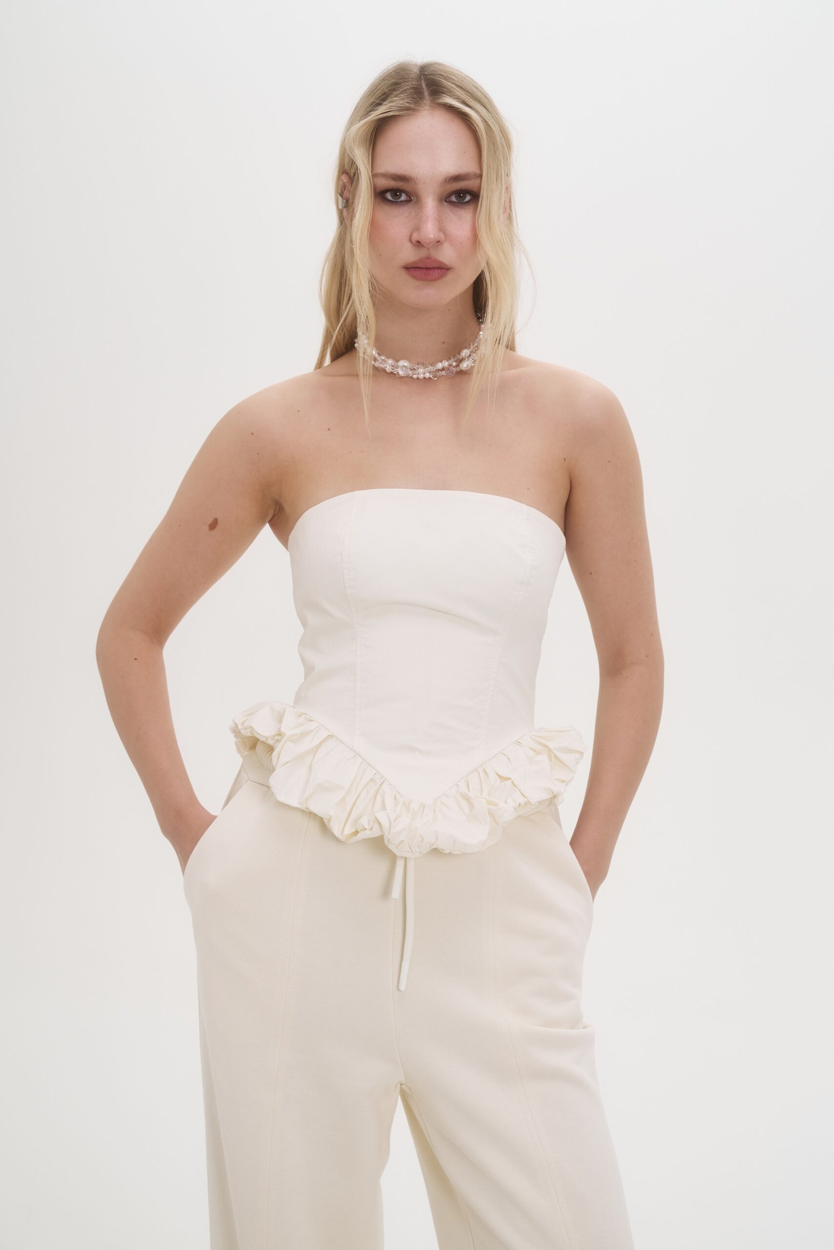 Картинка Силуэтный топ-корсет с буфами(молочный) от магазина