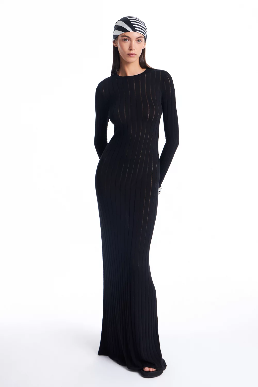 Картинка Трикотажное платье с длинным рукавом от магазина