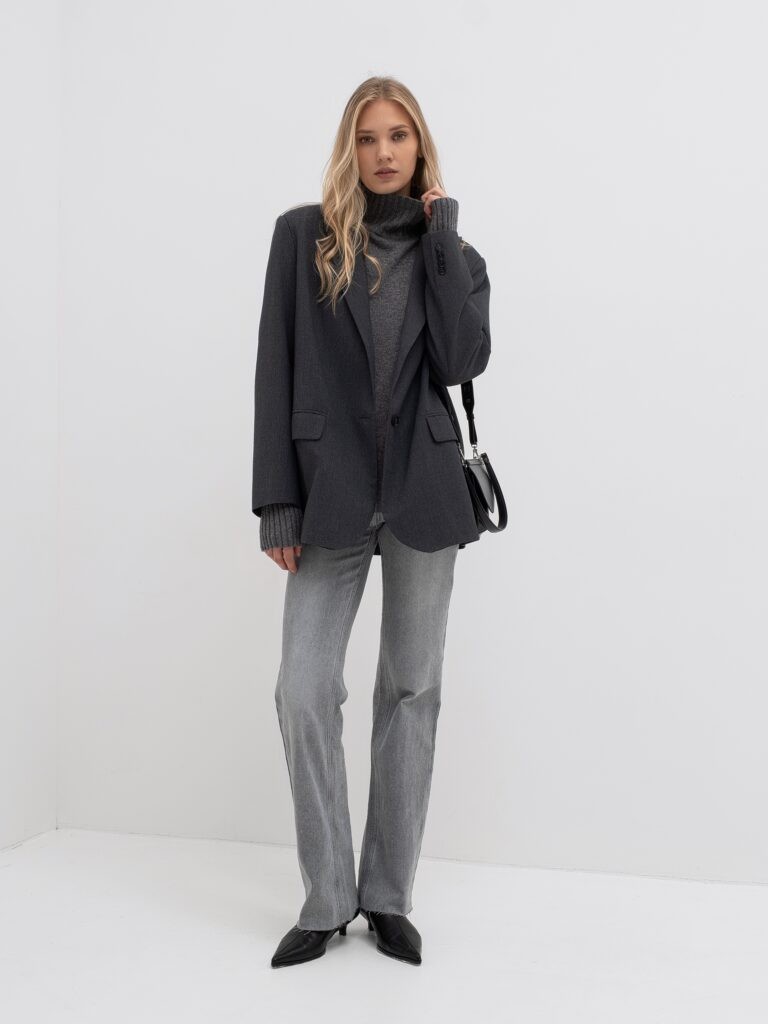 Картинка  Джинсы прямые серые от магазина