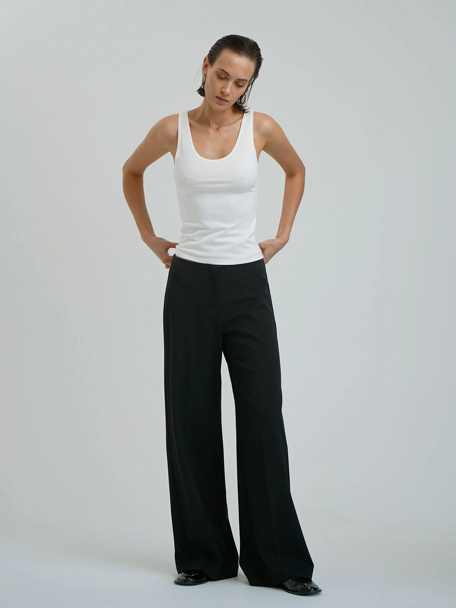 Картинка Брюки палаццо GIA, черные от магазина