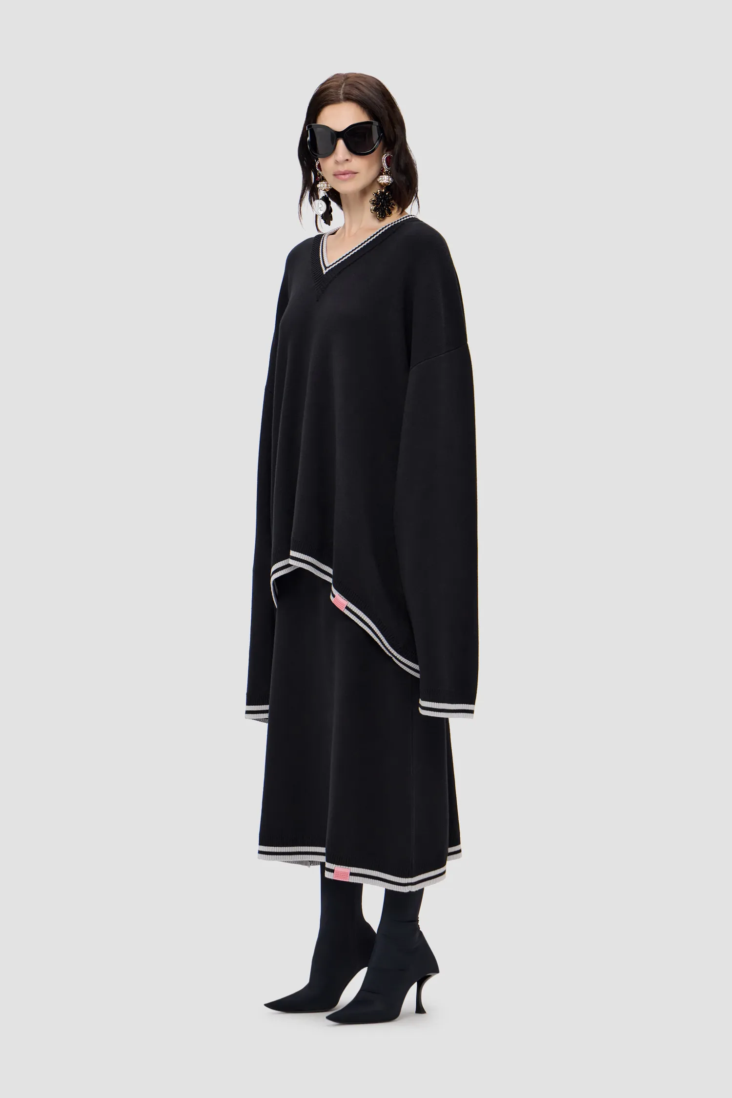 Картинка KNITTED SUIT BLACK от магазина