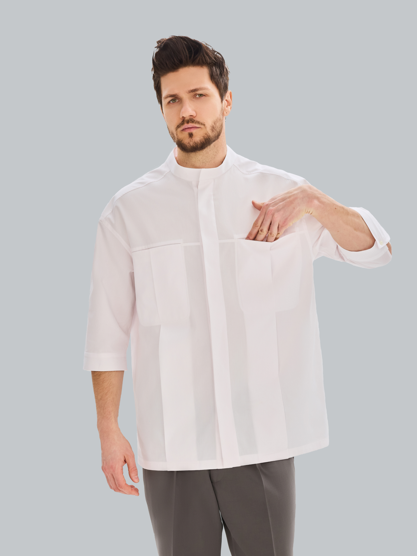 Картинка Рубашка с нагрудными карманами-складками от магазина