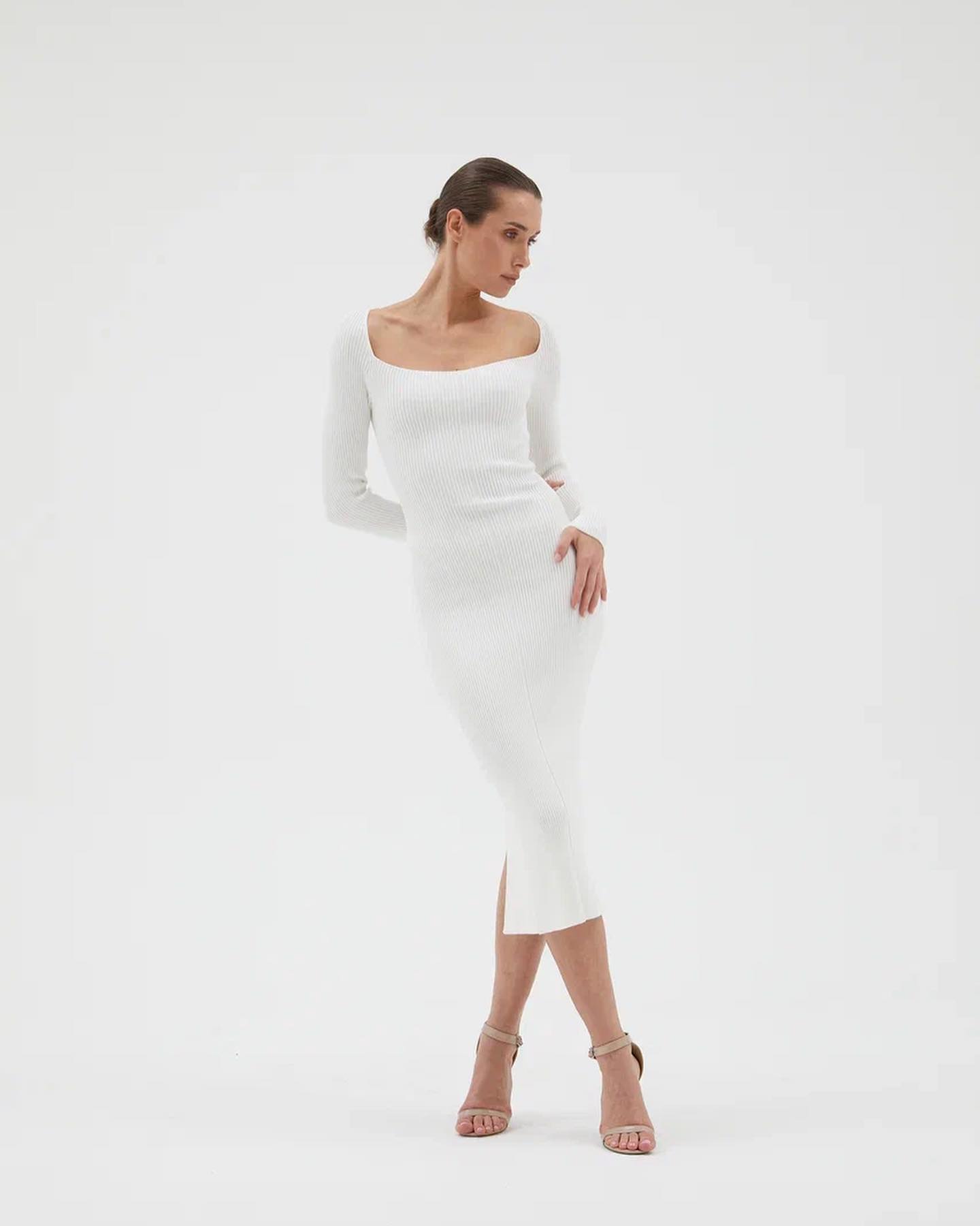 Картинка Платье-лапша белого цвета от магазина
